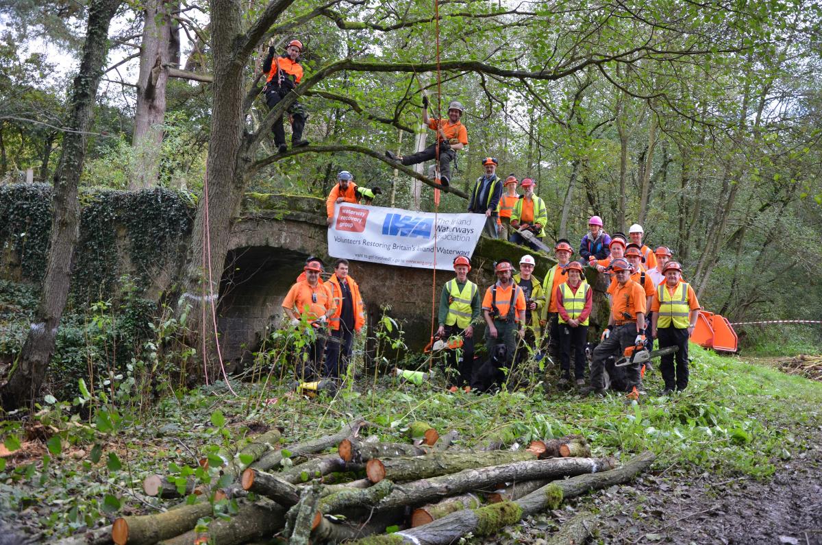 WRG Forestry at Bridge 70 October 2013 © Julie Arnold, Waterway Images Ltd